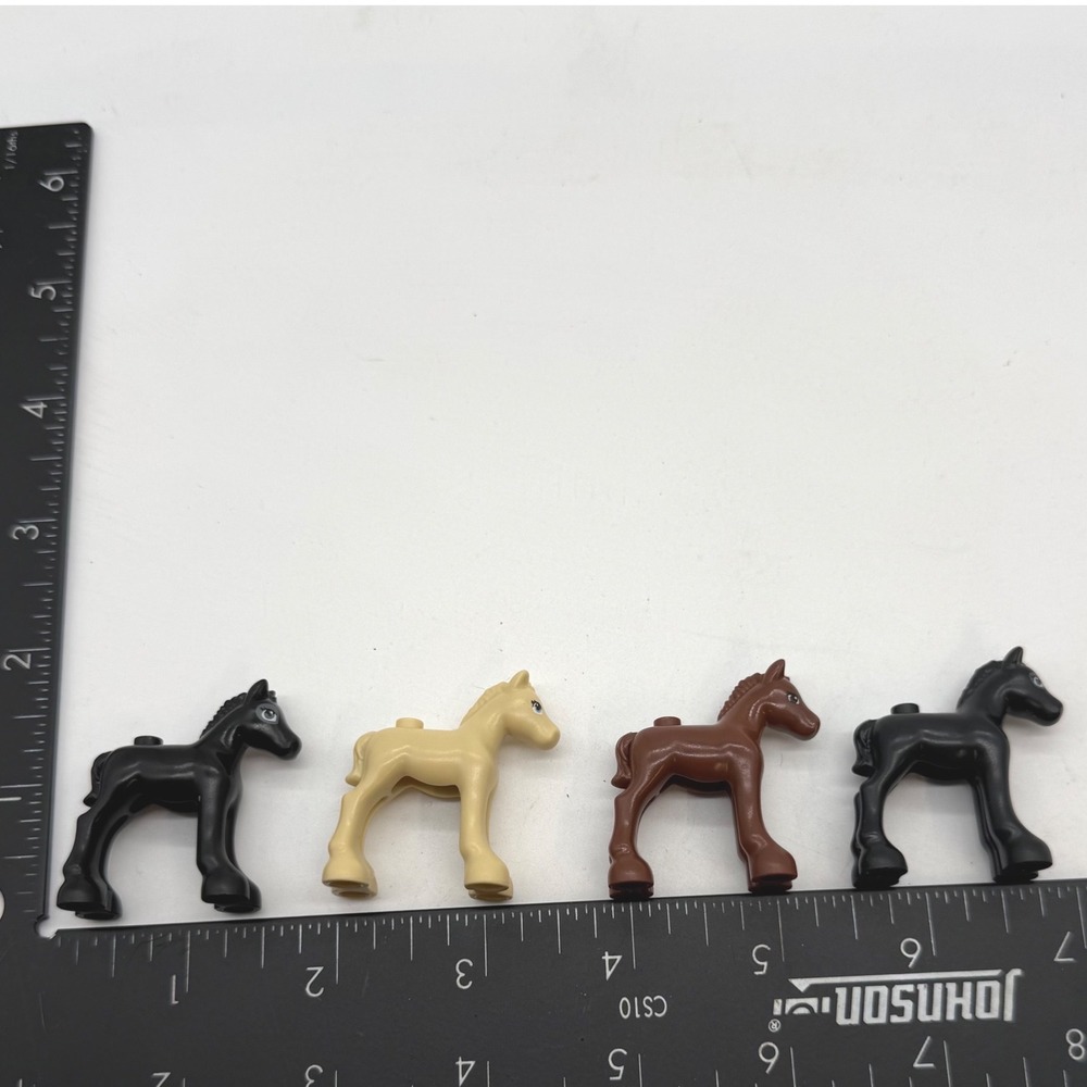 LEGO Friends Foal Baby Horse Figures Lot of 4 Black Tan Brown farm mini figs
